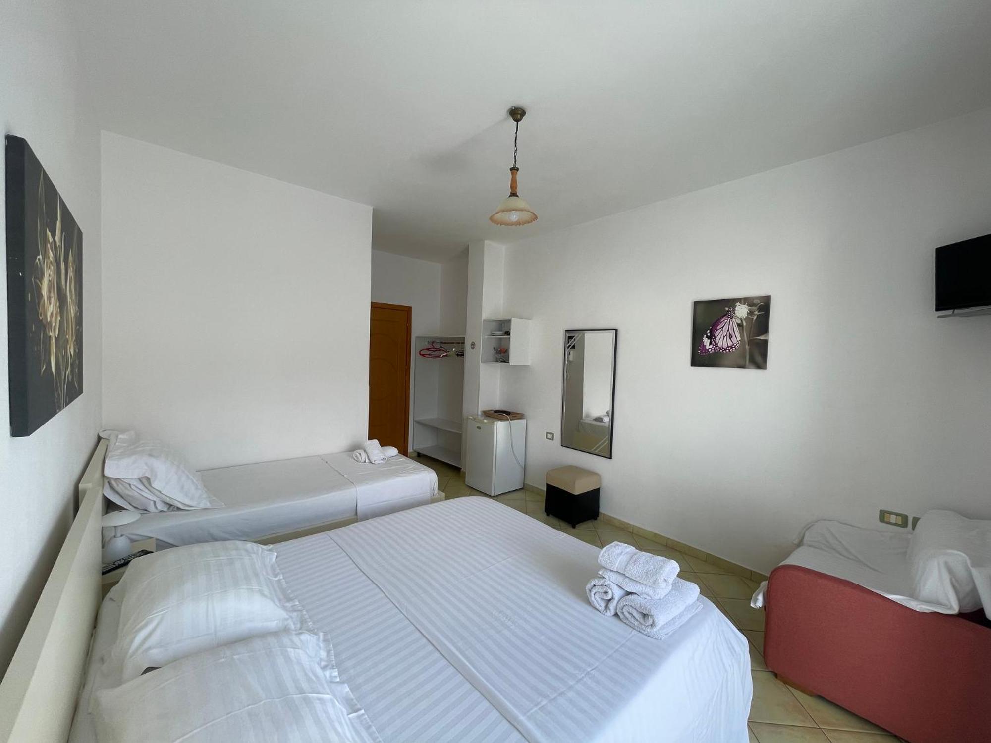 Villa Rrodhaj Σαράντα Εξωτερικό φωτογραφία